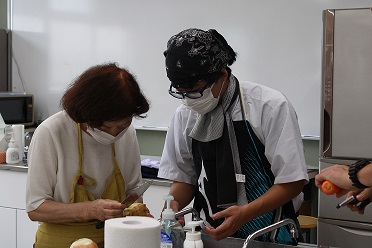 カレー作りの様子2