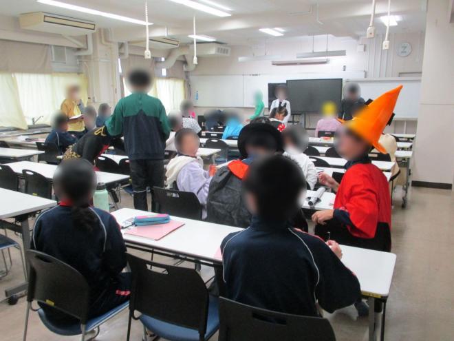 10月31日(金曜日)の生徒のようす01