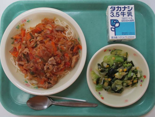 11月18日(火曜日)の給食