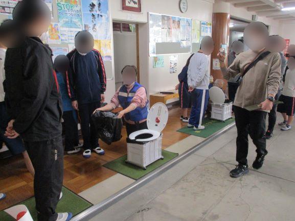 11月28日(金曜日)の生徒のようす08