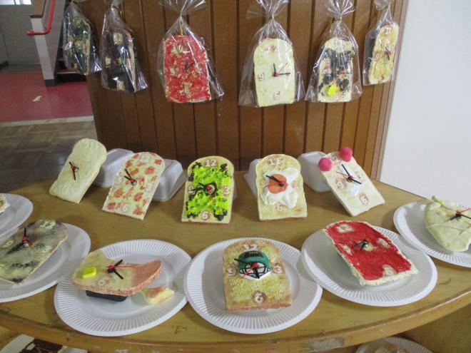 掲示コーナー04