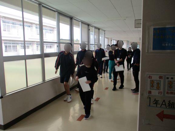 4月14日(火曜日)の生徒のようす01