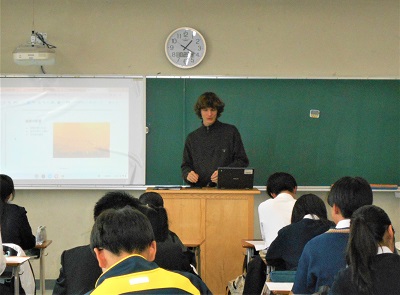 20251029ryuugakusei1