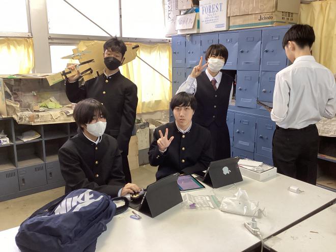 創作部員