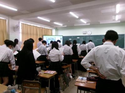 立ってペアワーク